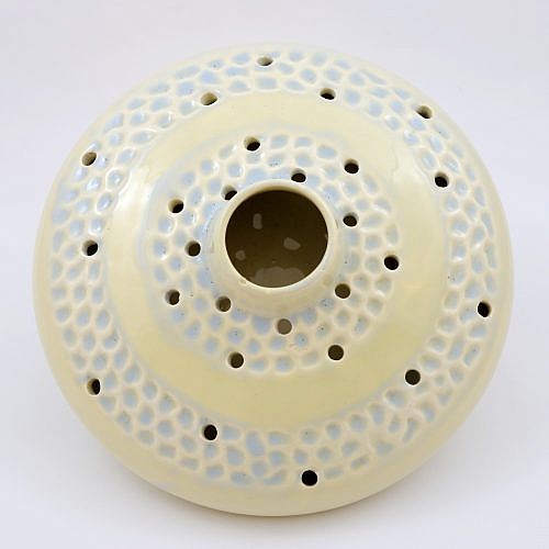 Fajansowy wazon ikebana z Włocławka