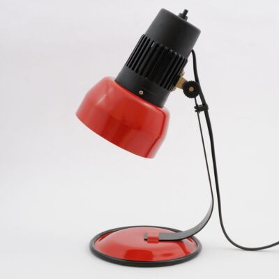 Czerwona lampa biurkowa Lyskaer, Dania lata 80.