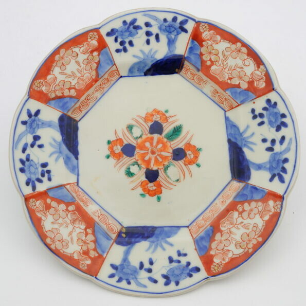 Porcelanowy talerz Imari