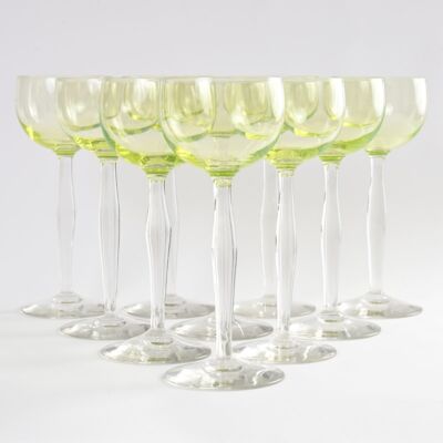 Kieliszki ze szkła uranowego, ok. 1900 r.