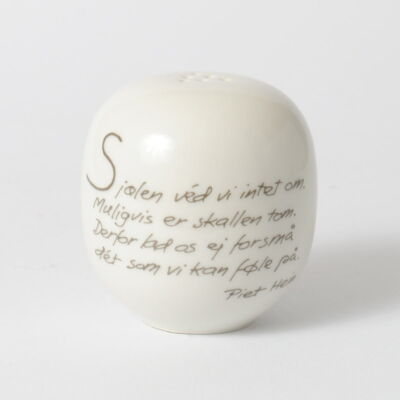 Porcelanowa solniczka, proj. P. Hein, Royal Copenhagen, Dania, lata 70.