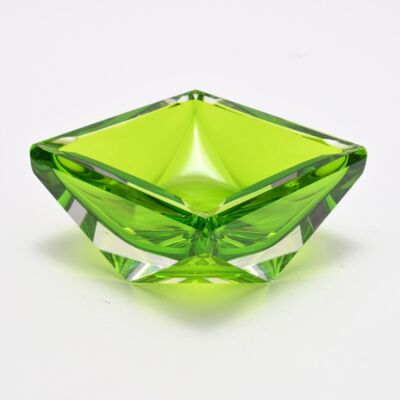 Zielona kryształowa popielnica, Val Saint Lambert, Belgia, lata 60.