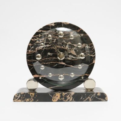 Zegar w stylu art deco wykonany z czarnego marmuru portoro