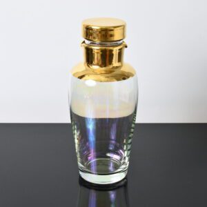 Złocona szklana karafka