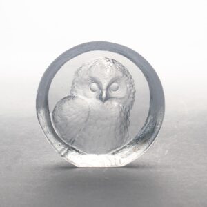 Szklana rzeźba sowy, proj. Mats Jonasson, lata 90.