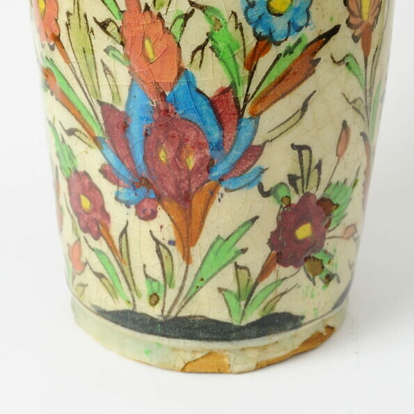 Ceramiczny perski wazon z dynastii Kadżarów