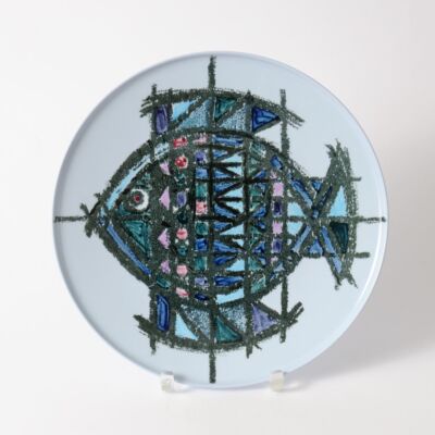 Ceramiczny talerz z rybą z lat 60. XX w.