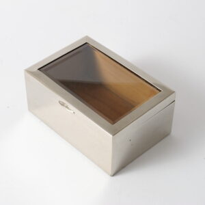 Metalowe szkatułka (pudełko) z szybką w stylu art deco z lat 30. XX w.