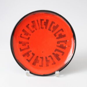 Czerwony talerz vintage Iparmuveszeti Vallalat, Węgry, lata 70.