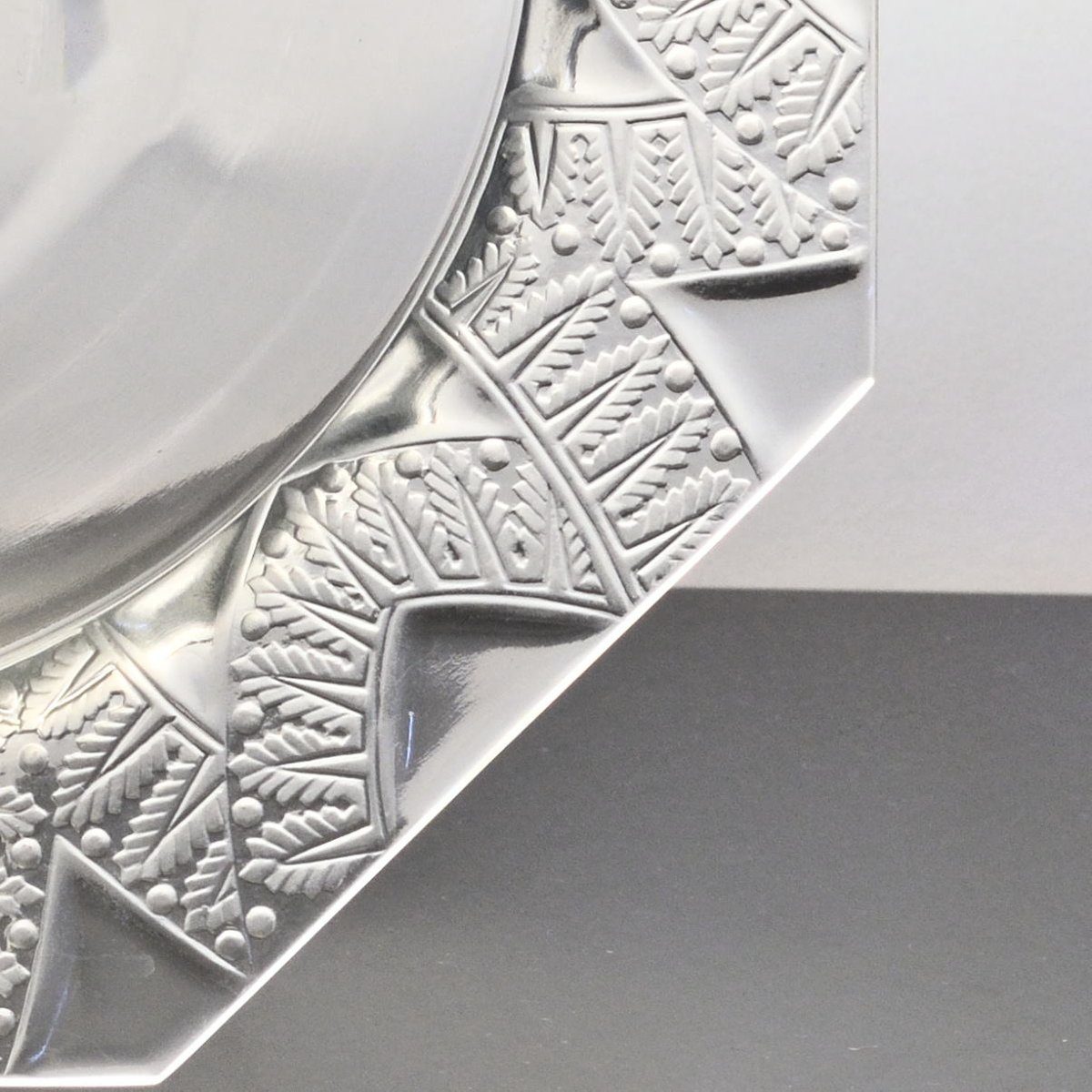 Szklana misa art deco Lalique Chantilly, proj. Rene Lalique